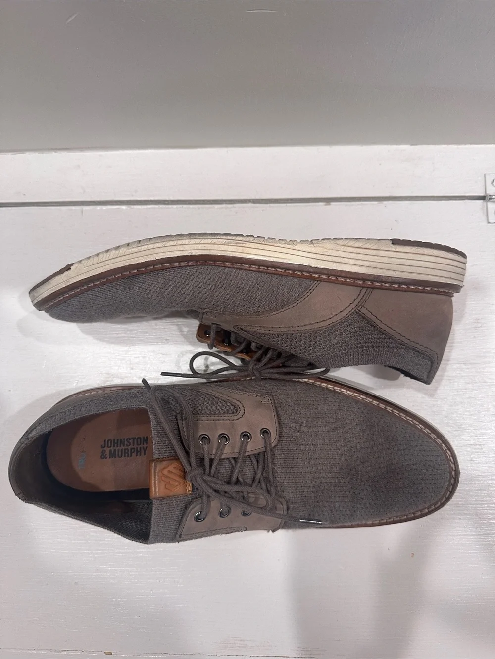 Johnston & Murphy refined taupe